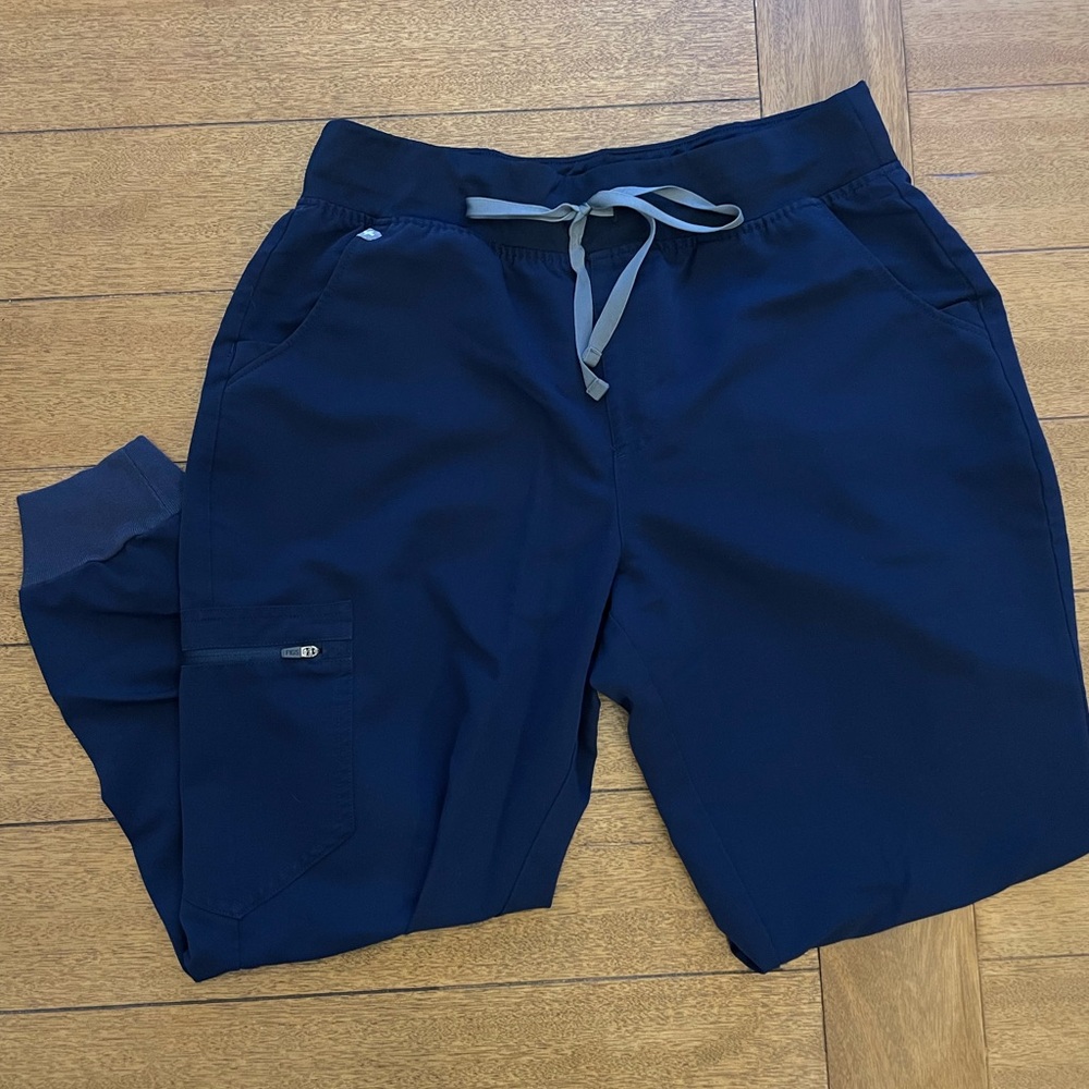 Figs Navy joggers size large petite